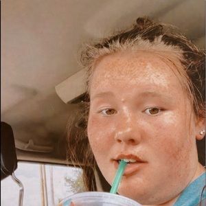 Meet your Posher, Hailey